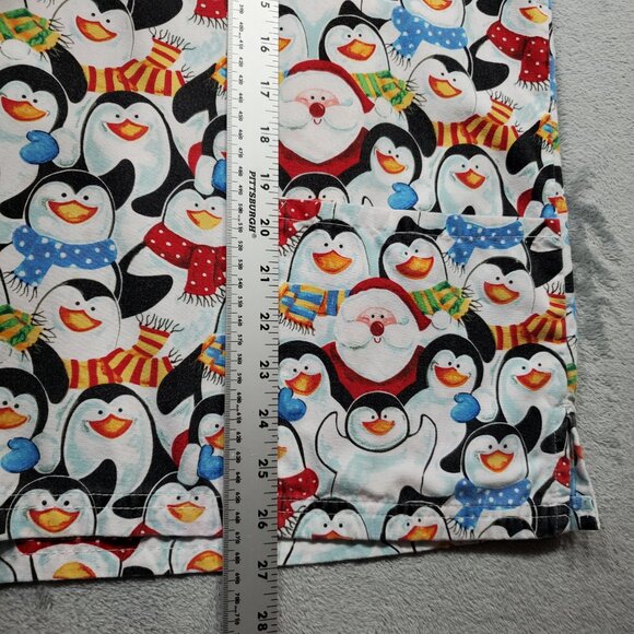 MNJ V-Neck Scrub Top Santa Claus with Penguins Holiday Theme Print 2 Pckts Sz XL - Picture 10 of 10